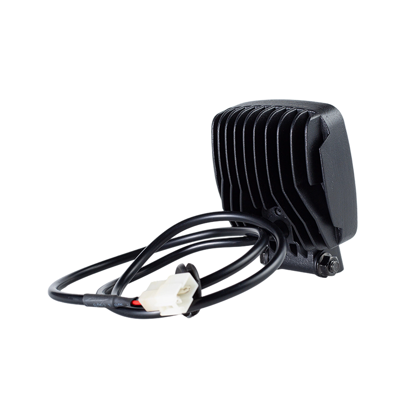 শিল্প যানবাহনের জন্য IP67 003 হেভি-ডিউটি ​​6-LED ওয়ার্ক লাইট