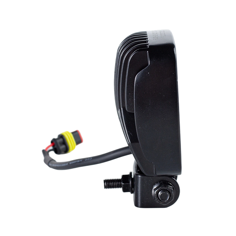 শিল্প যানবাহনের জন্য IP67 002 হেভি-ডিউটি ​​6-LED ওয়ার্ক লাইট