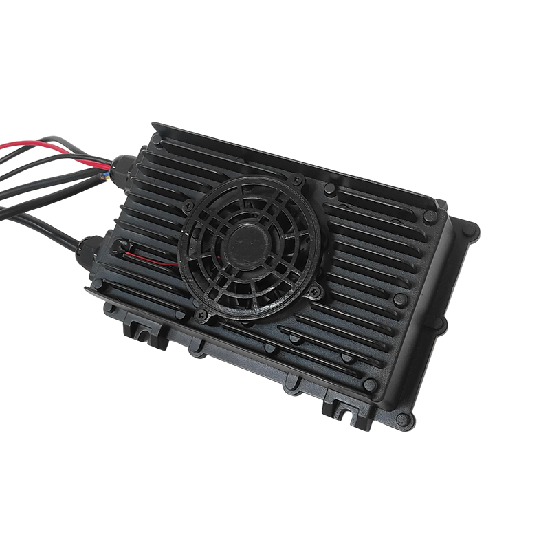 ফর্কলিফ্ট এবং শিল্প যানবাহনের জন্য 360W অন-বোর্ড ব্যাটারি চার্জার